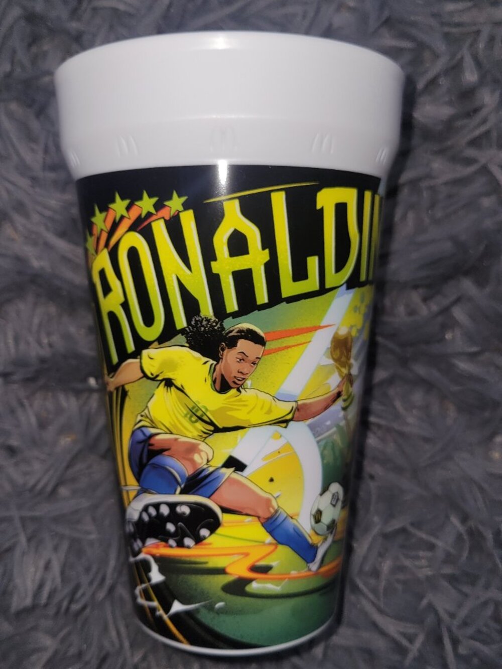 Fifa MCDONALD'S Ronaldinho collector cup